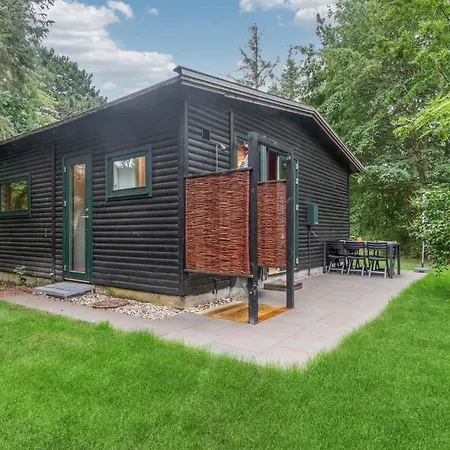 2 Bedroom Gorgeous In *