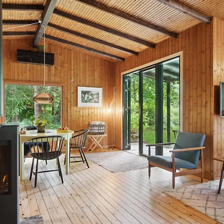 2 Bedroom Gorgeous In Jægerspris